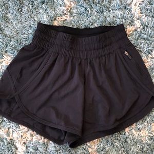 Lululemon Tracker V 4” shorts (size 4)